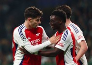 易游体育-阿森纳前锋状态火爆，接连破门助球队取胜(阿森纳前锋状态火爆,接连破门助球队取胜了)