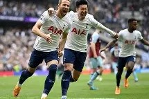 易游体育官网-包含曼联主场艰难取胜，积分榜稳步攀升的词条