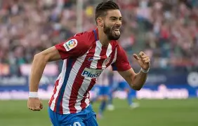 马德里竞技中场球员在比赛中突破对方防线犯规吗 马德里竞技中场球员在比赛中突破对方防线犯规吗